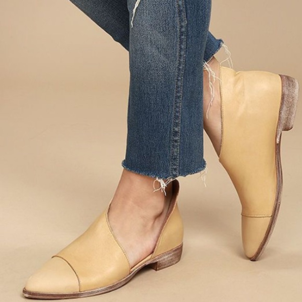 ‼️NIB‼️Free People, Flat Royale, Natural 38
